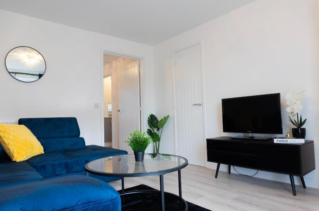 Stylish House With Private Parking Villa Glasgow Exterior photo